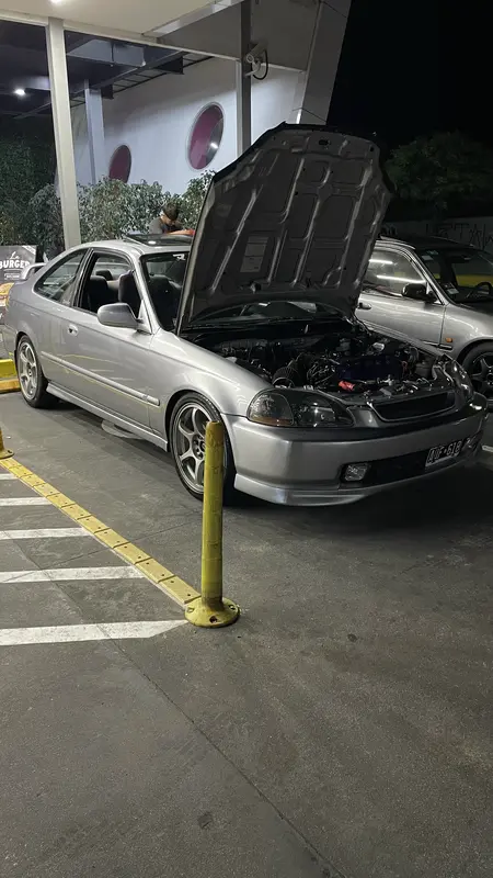 Mira esta publicación de Honda Civic 1996 en Motordil