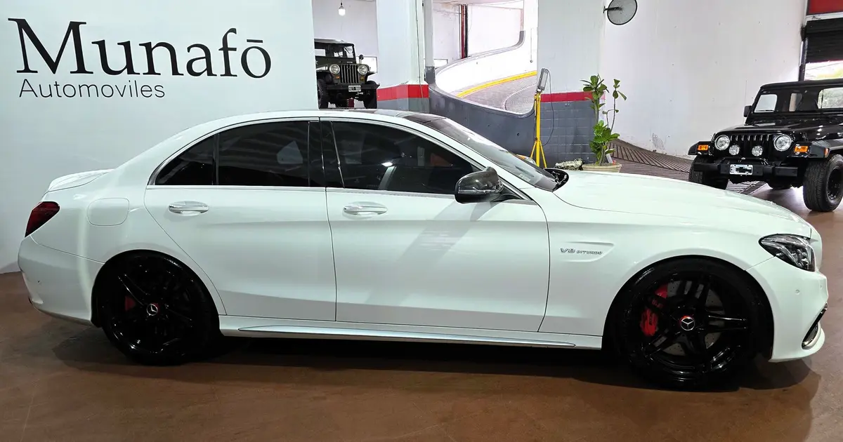 Mira esta publicación de Mercedes Benz Clase C 2017 en Motordil