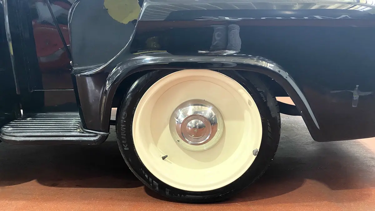 Mira esta publicación de Chevrolet Apache 1959 en Motordil