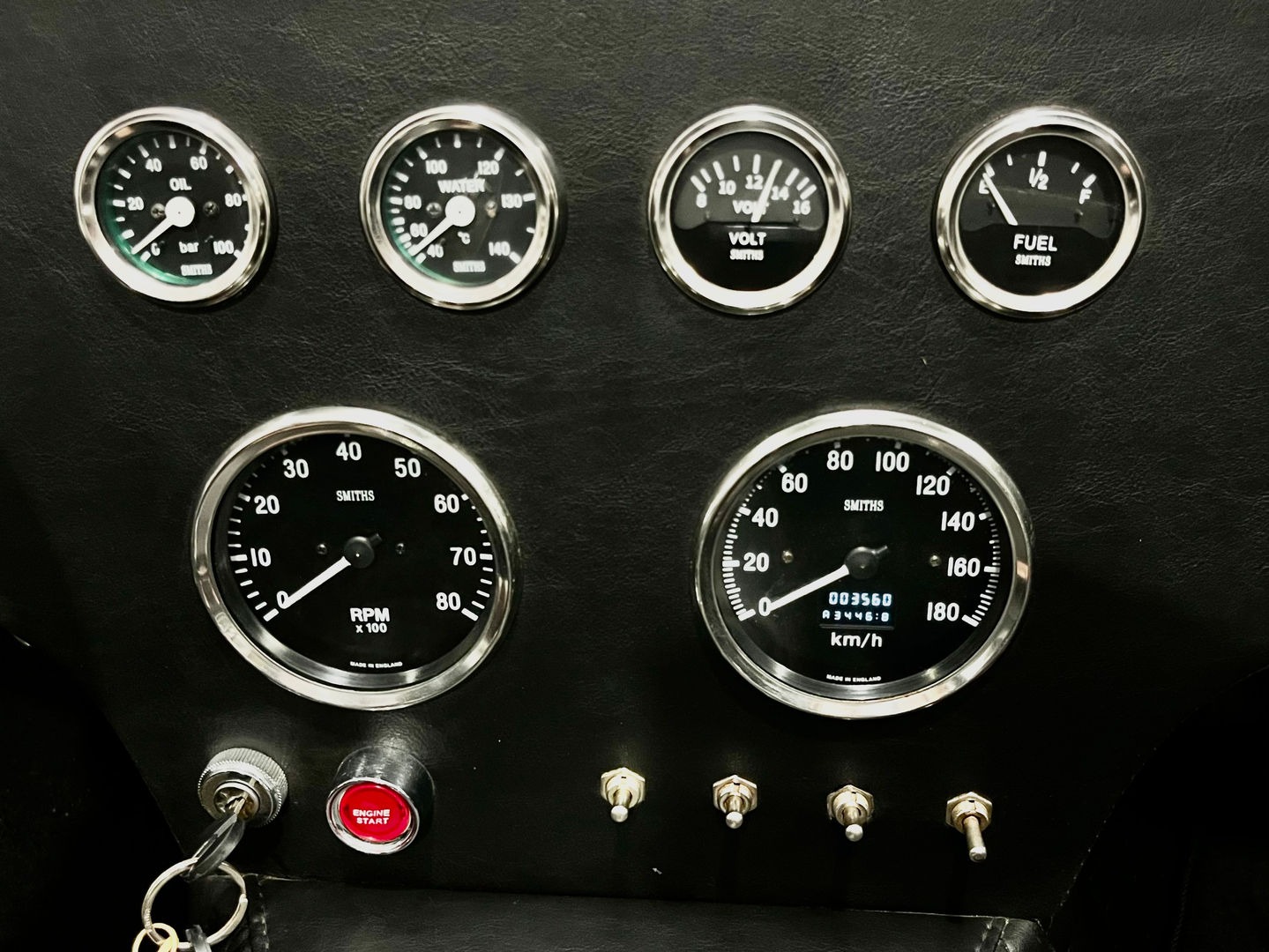 Mira esta publicación de Shelby Cobra 1974 en Motordil