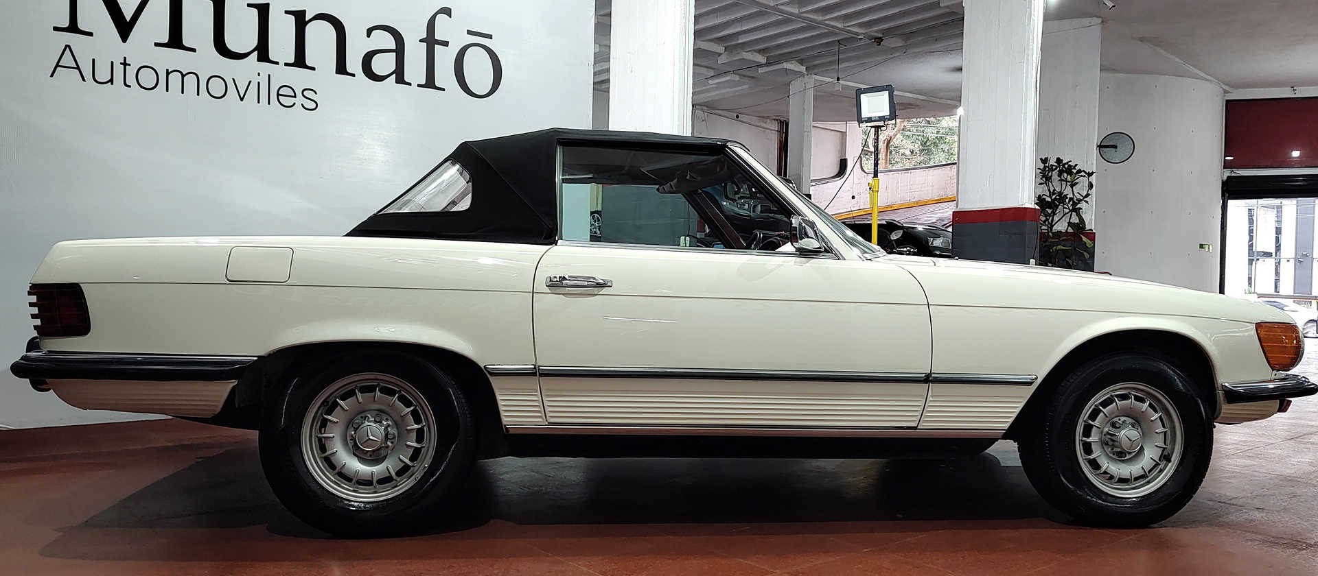 Mira esta publicación de Mercedes Benz 350 SLC 1972 en Motordil