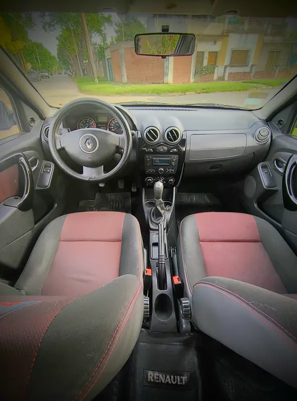 Mira esta publicación de Renault Otros 2011 en Motordil