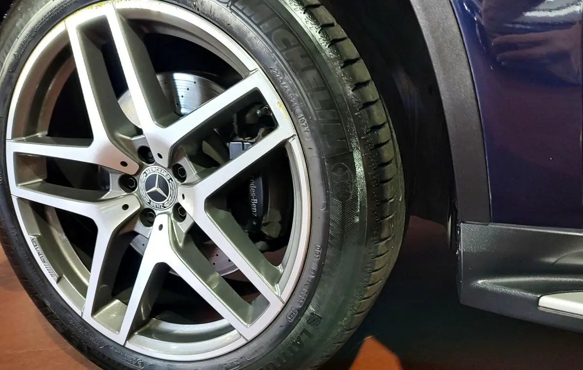 Mira esta publicación de Mercedes Benz GLE 2018 en Motordil