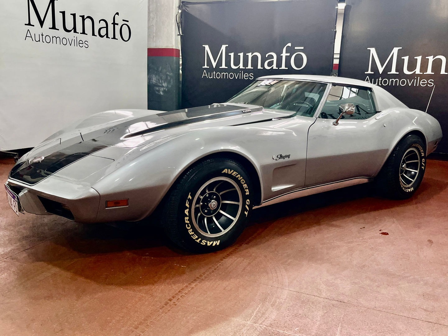 Mira esta publicación de Chevrolet Corvette 1975 en Motordil