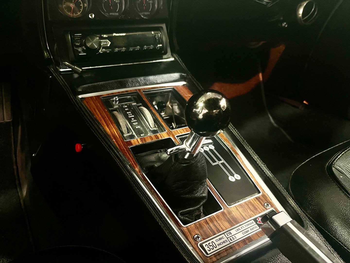 Mira esta publicación de Chevrolet Corvette 1975 en Motordil