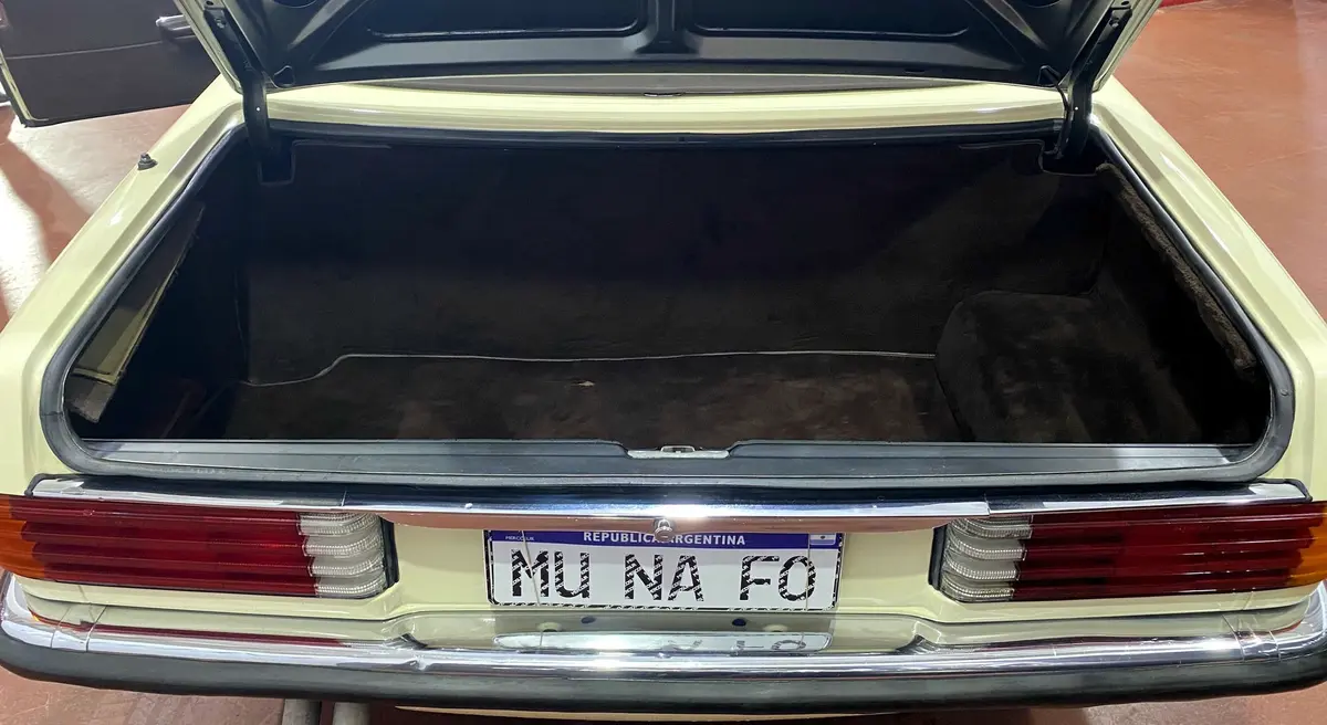 Mira esta publicación de Mercedes Benz 380 1985 en Motordil