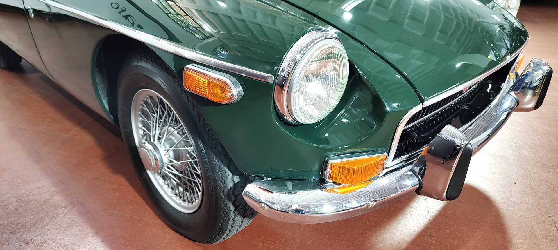 Mira esta publicación de MG Otros 1971 en Motordil