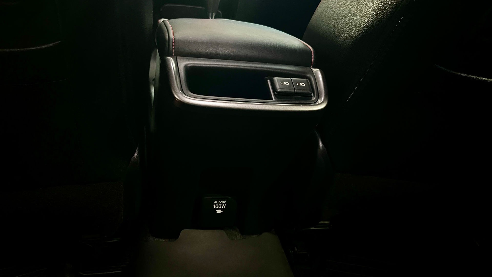 Mira esta publicación de Toyota SW4 2023 en Motordil