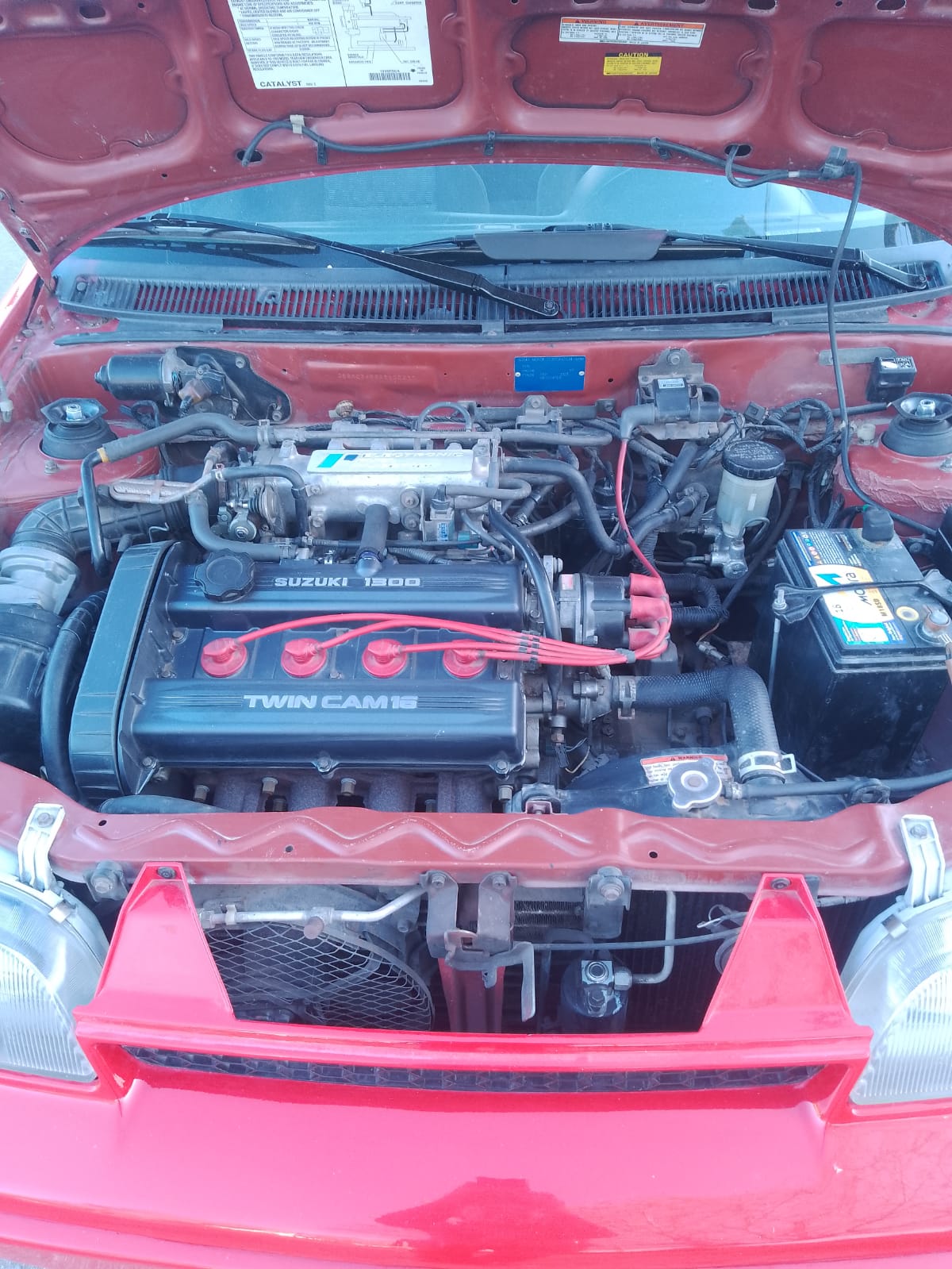 Mira esta publicación de Suzuki Swift 1993 en Motordil