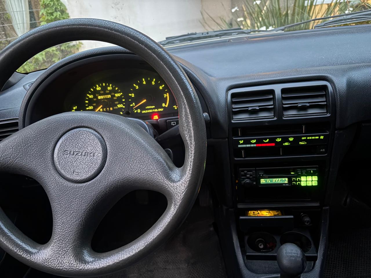 Mira esta publicación de Suzuki Swift 1993 en Motordil