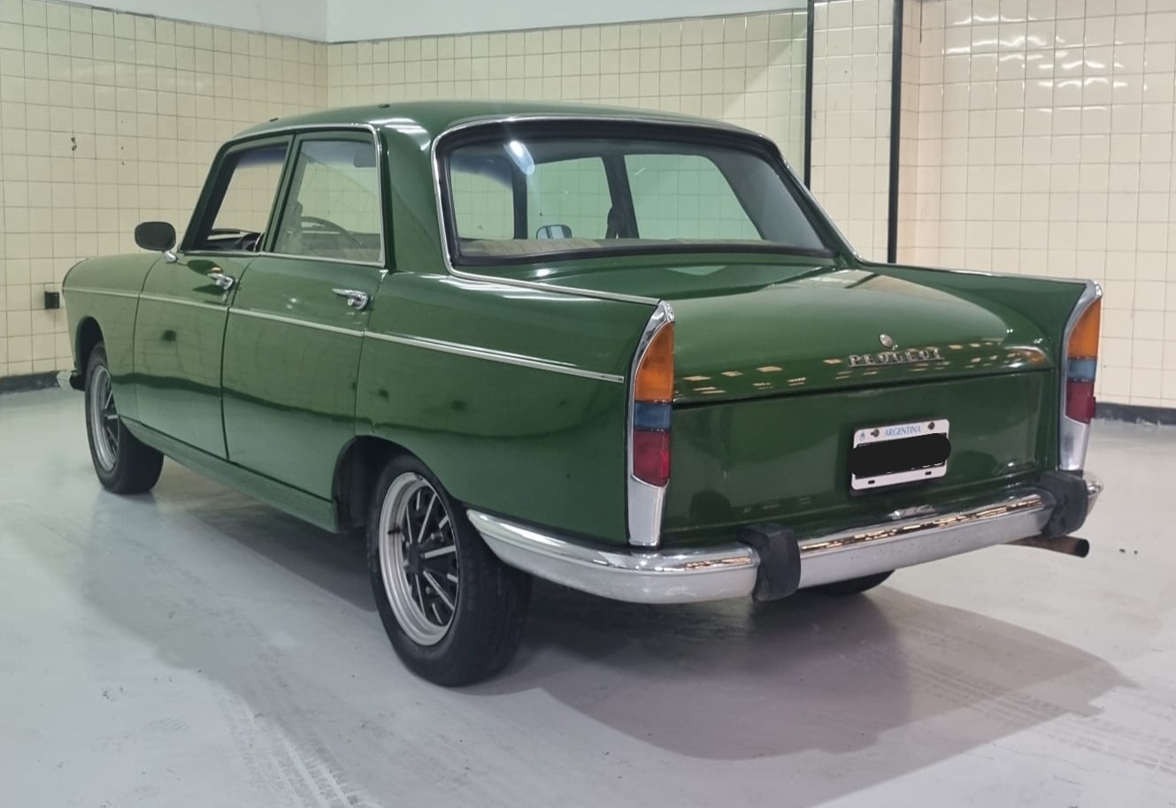 Mira esta publicación de Peugeot 404 1980 en Motordil