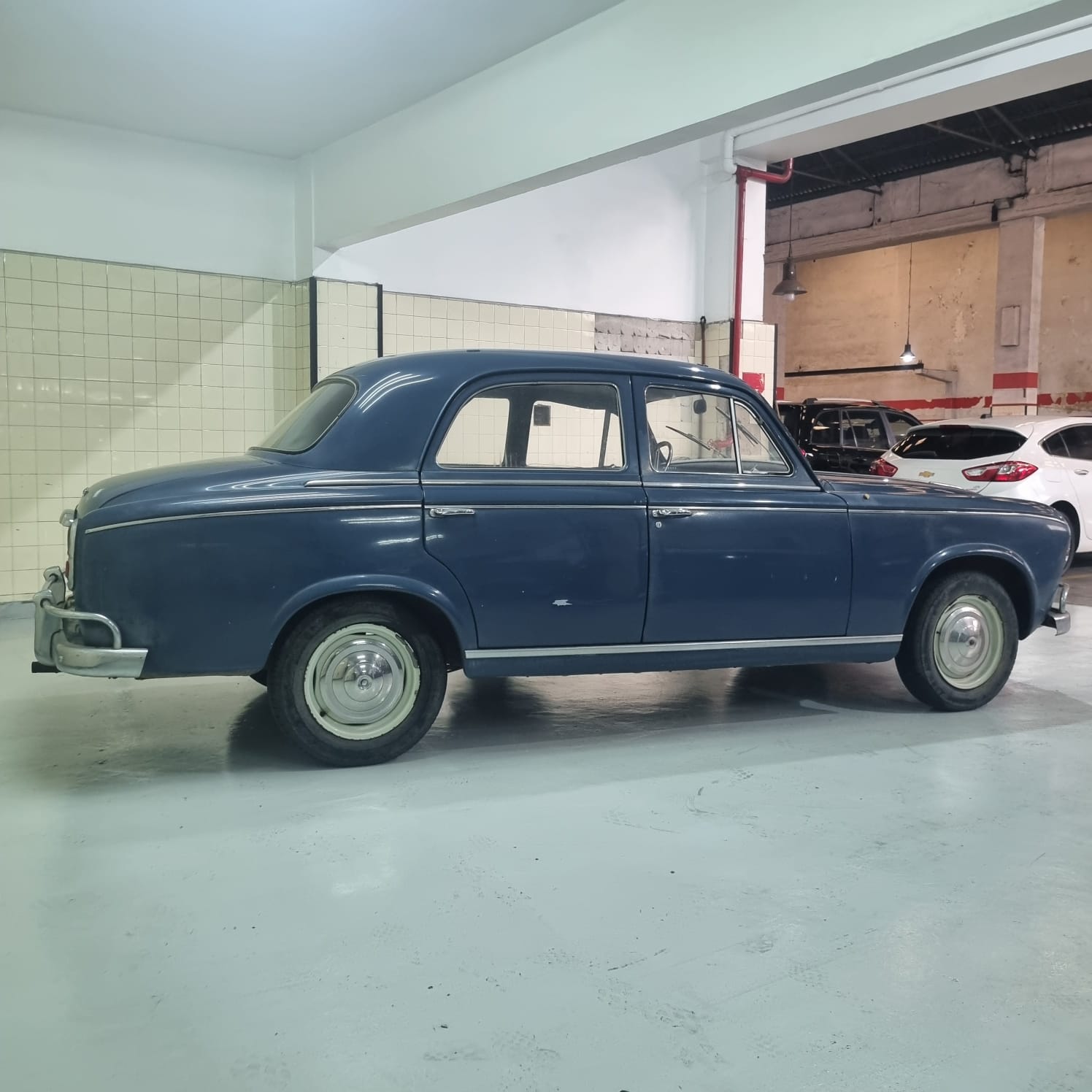 Mira esta publicación de Peugeot 403 1963 en Motordil