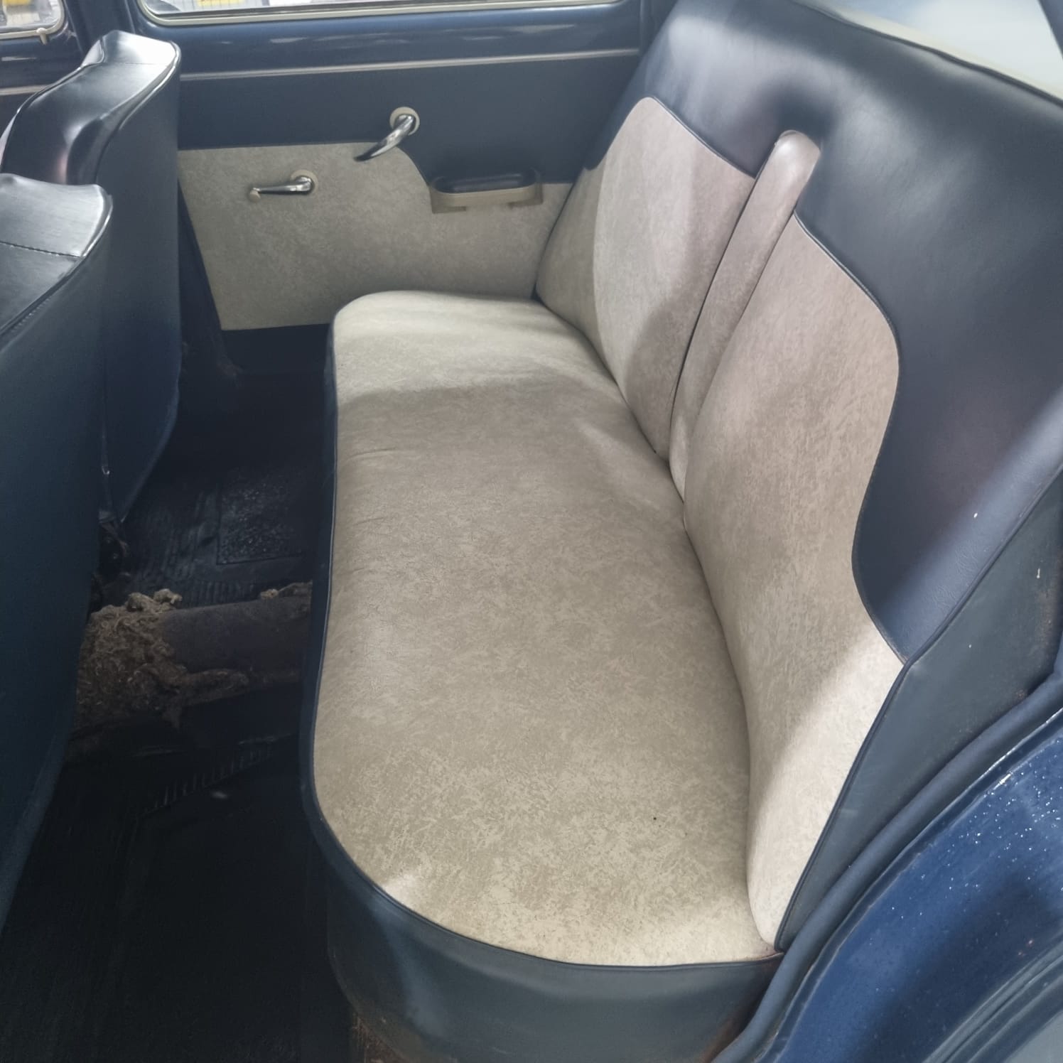 Mira esta publicación de Peugeot 403 1963 en Motordil