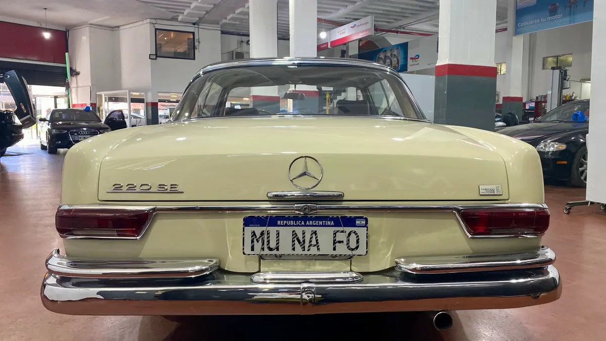 Mira esta publicación de Mercedes Benz 220 1967 en Motordil