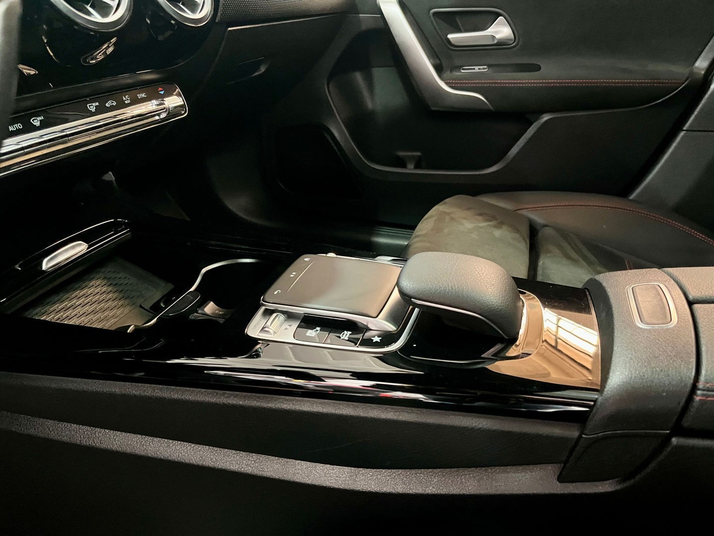 Mira esta publicación de Mercedes Benz Clase A 2020 en Motordil