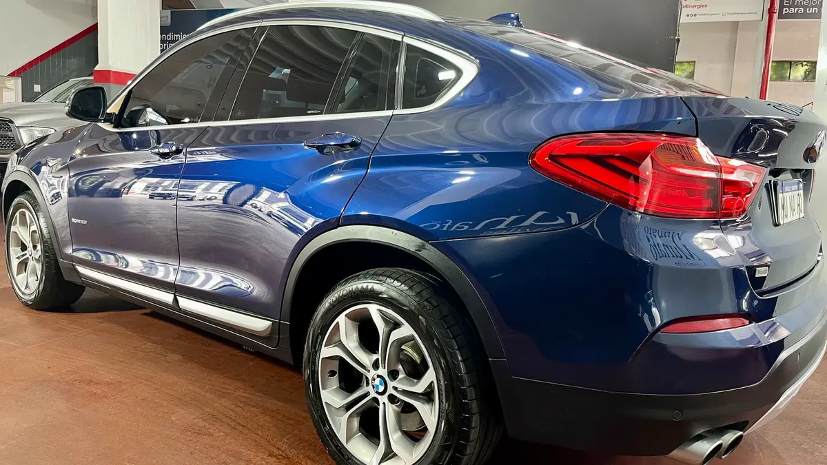 Mira esta publicación de BMW X4 2017 en Motordil