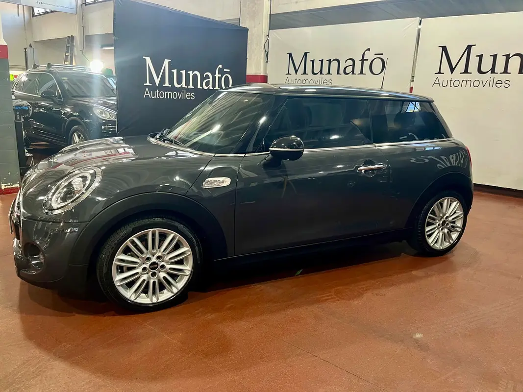 Mira esta publicación de Mini Cooper 2019 en Motordil