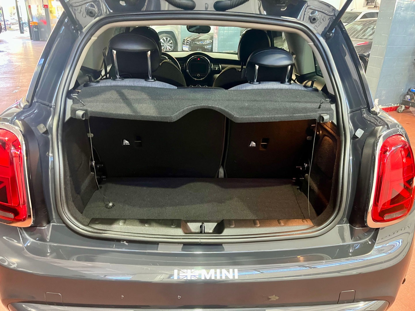 Mira esta publicación de Mini Cooper 2019 en Motordil