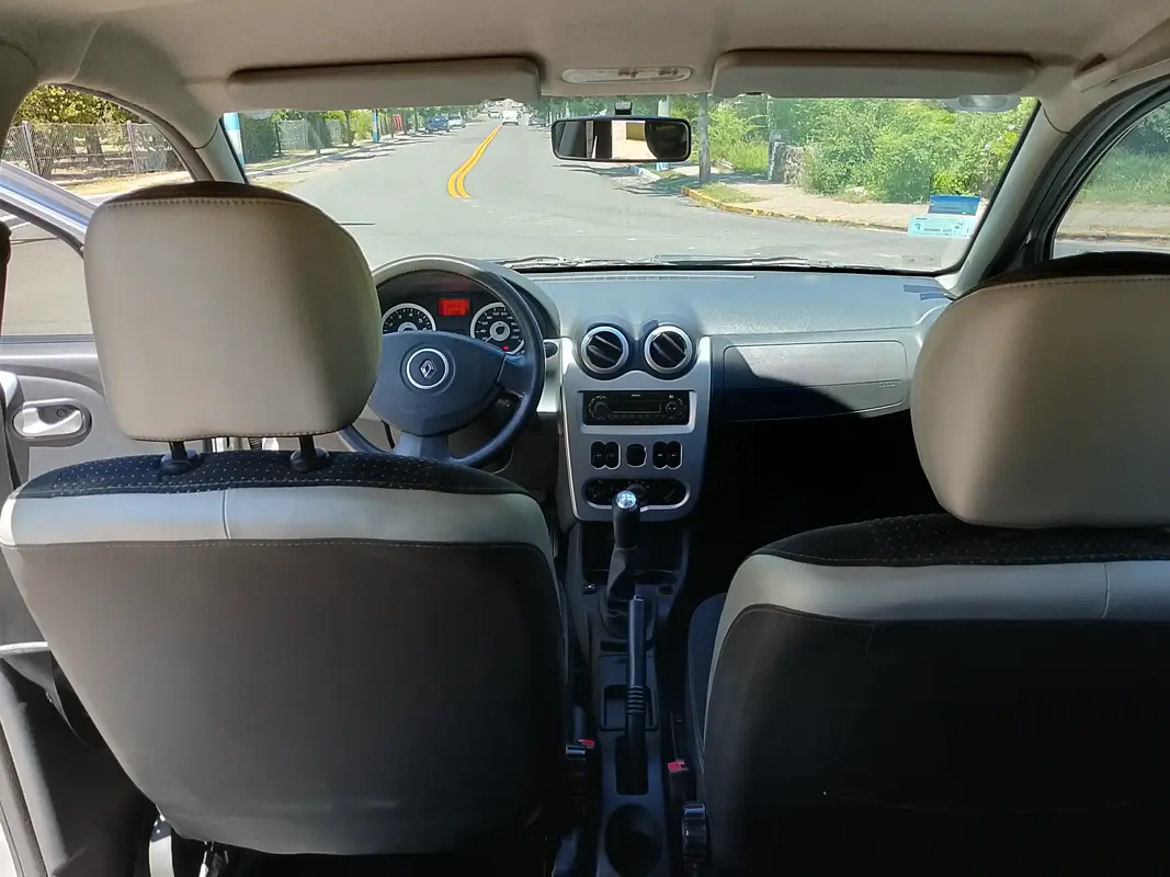 Mira esta publicación de Renault Sandero 2010 en Motordil