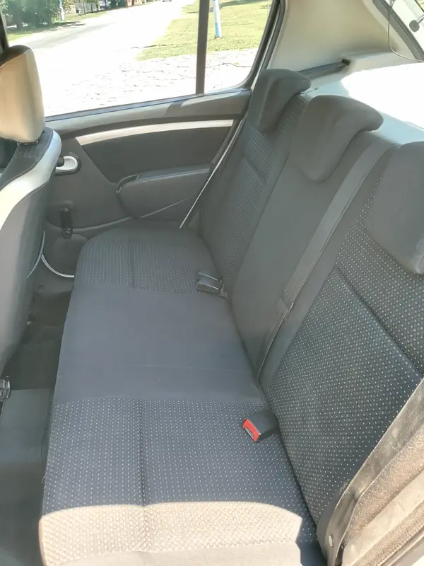 Mira esta publicación de Renault Sandero 2010 en Motordil