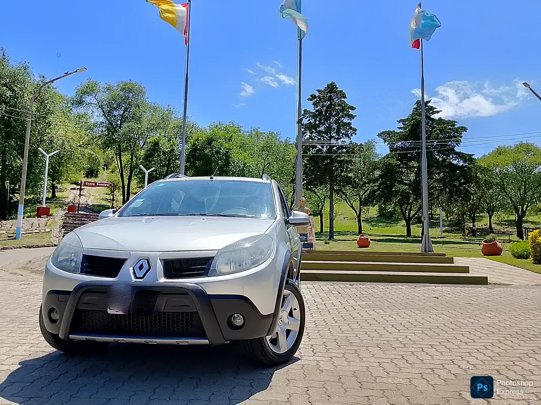 Mira esta publicación de Renault Sandero 2010 en Motordil