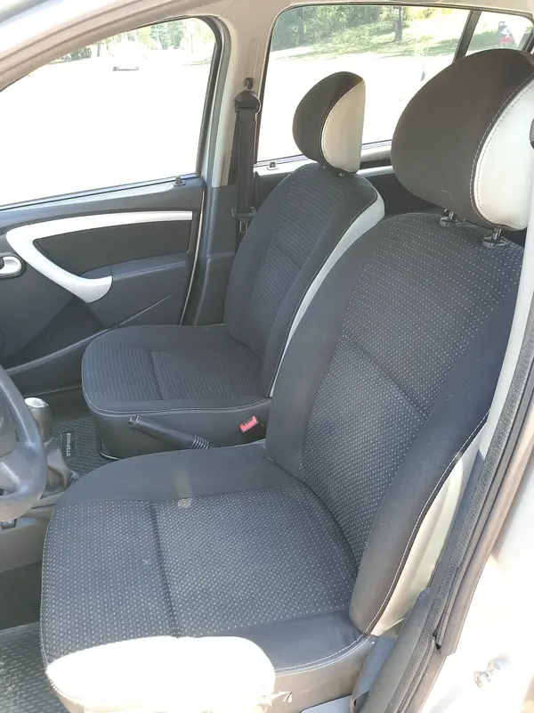 Mira esta publicación de Renault Sandero 2010 en Motordil