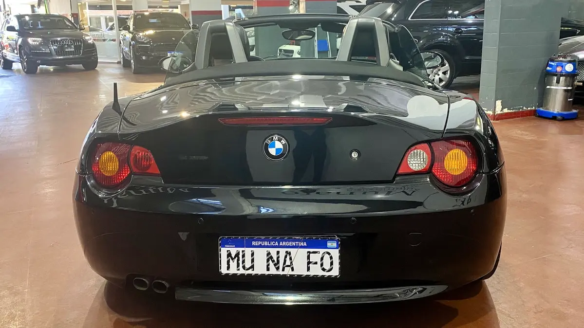 Mira esta publicación de BMW Z4 2003 en Motordil