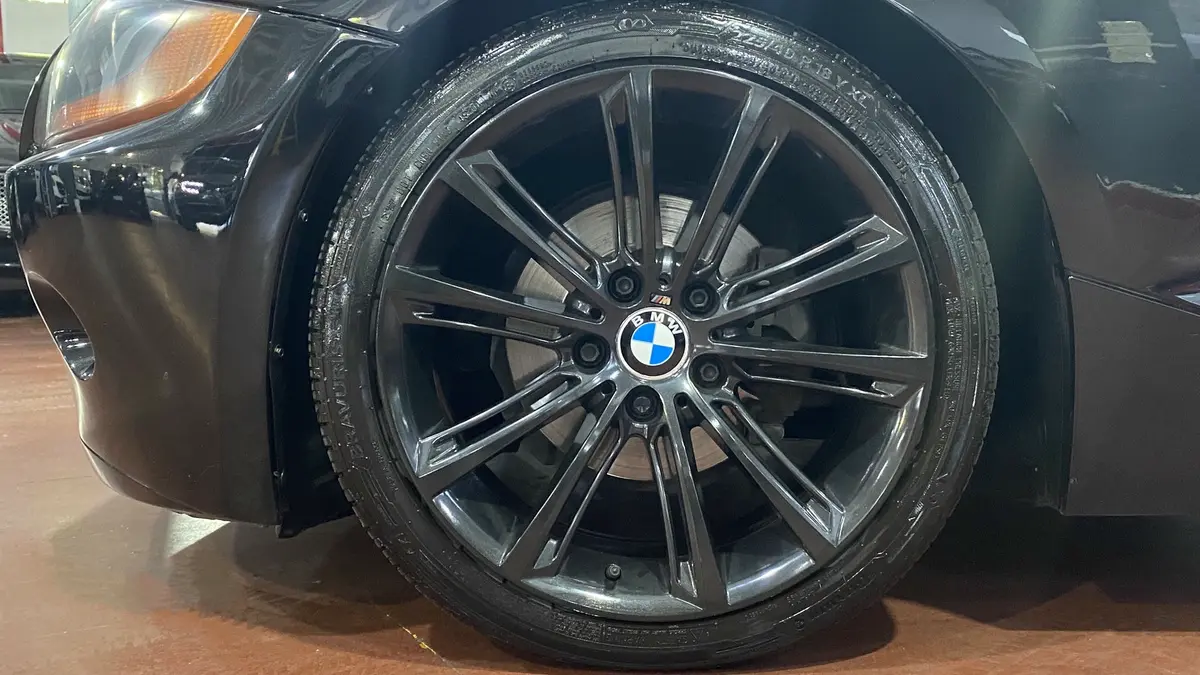 Mira esta publicación de BMW Z4 2003 en Motordil