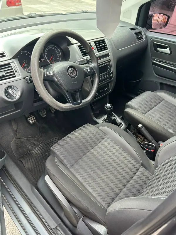 Mira esta publicación de Volkswagen FOX 2017 en Motordil