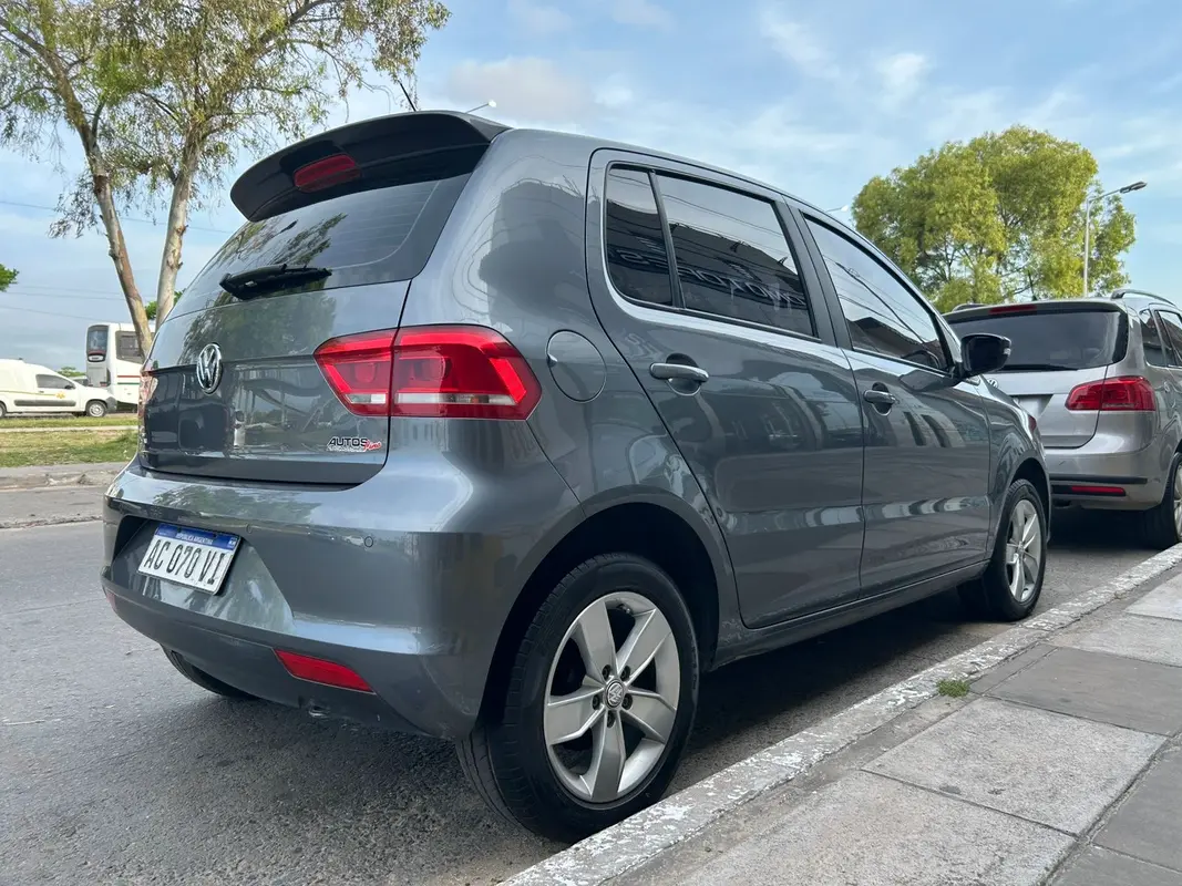 Mira esta publicación de Volkswagen FOX 2017 en Motordil