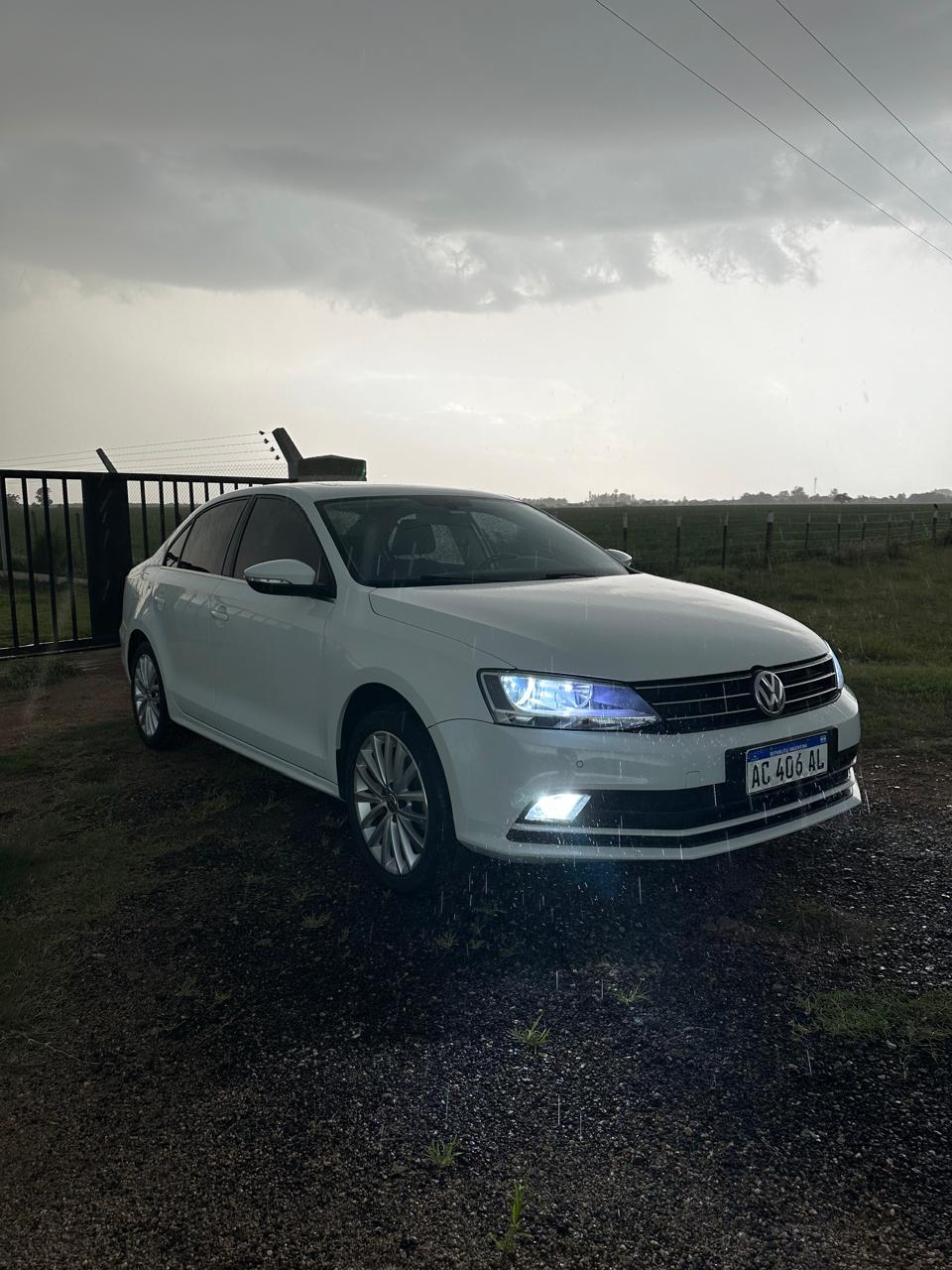 Mira esta publicación de Volkswagen Vento 2018 en Motordil