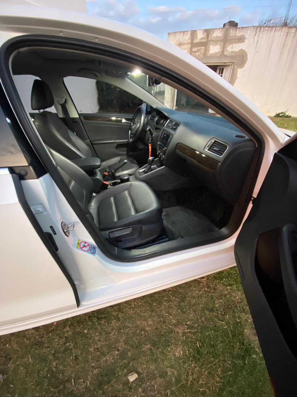 Mira esta publicación de Volkswagen Vento 2018 en Motordil