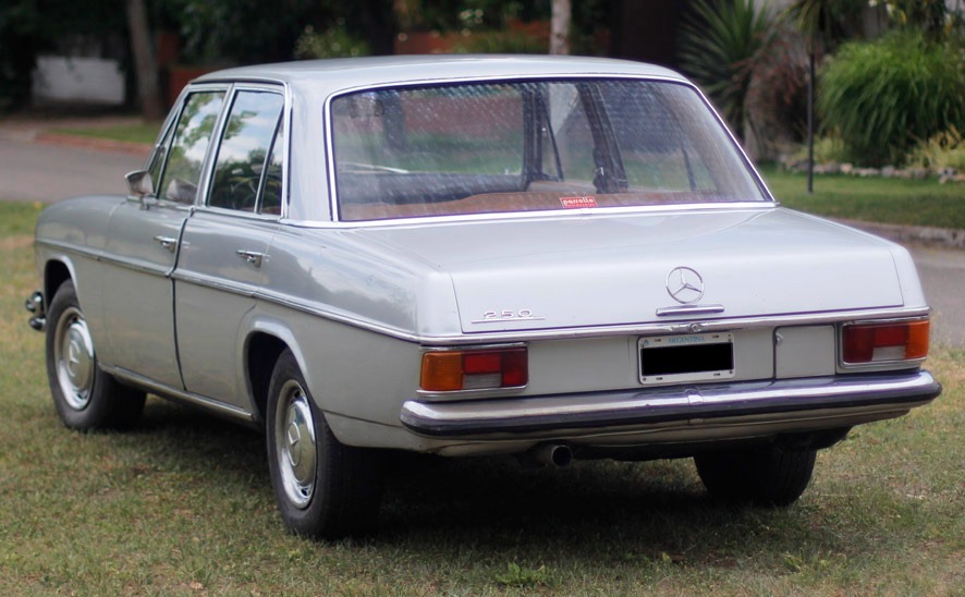 Mira esta publicación de Mercedes Benz 250 1968 en Motordil