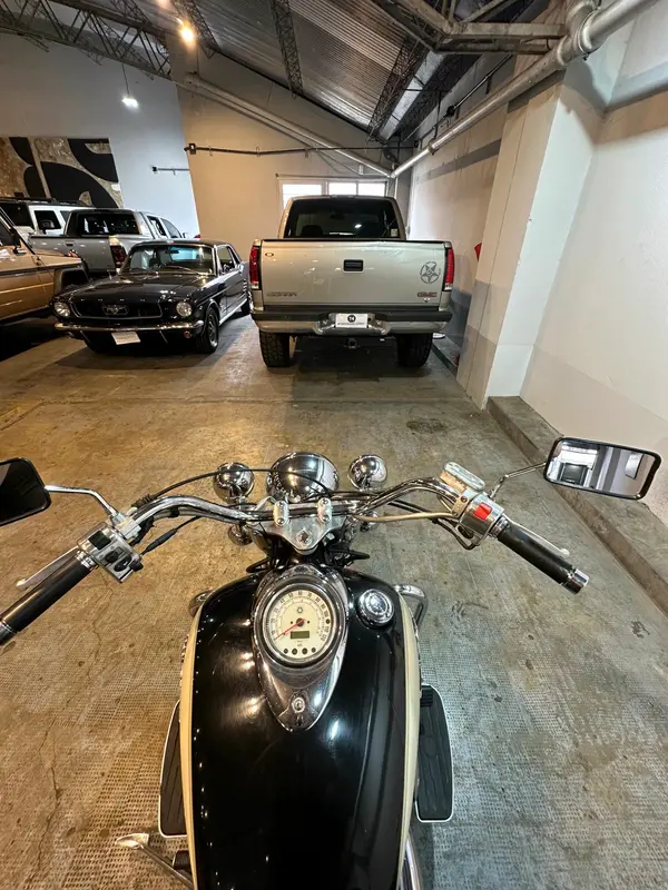 Mira esta publicación de Yamaha 1100 A XVS 2001 en Motordil