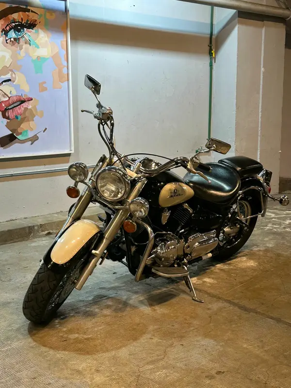 Mira esta publicación de Yamaha 1100 A XVS 2001 en Motordil