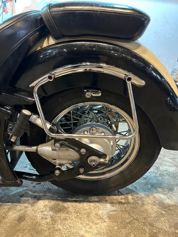 Mira esta publicación de Yamaha 1100 A XVS 2001 en Motordil