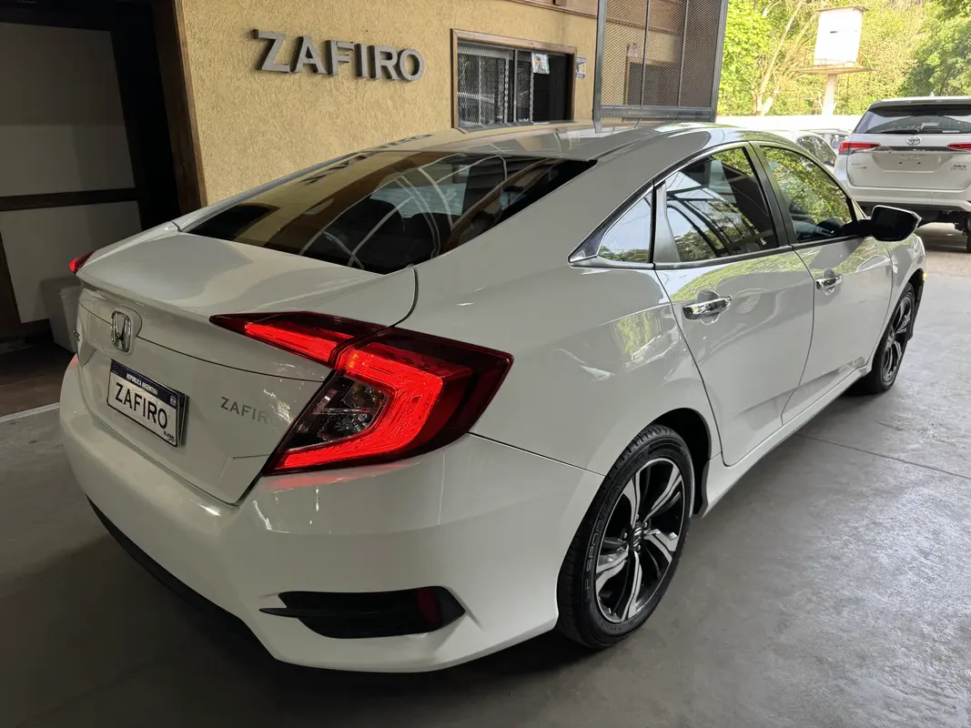 Mira esta publicación de Honda Civic 2017 en Motordil