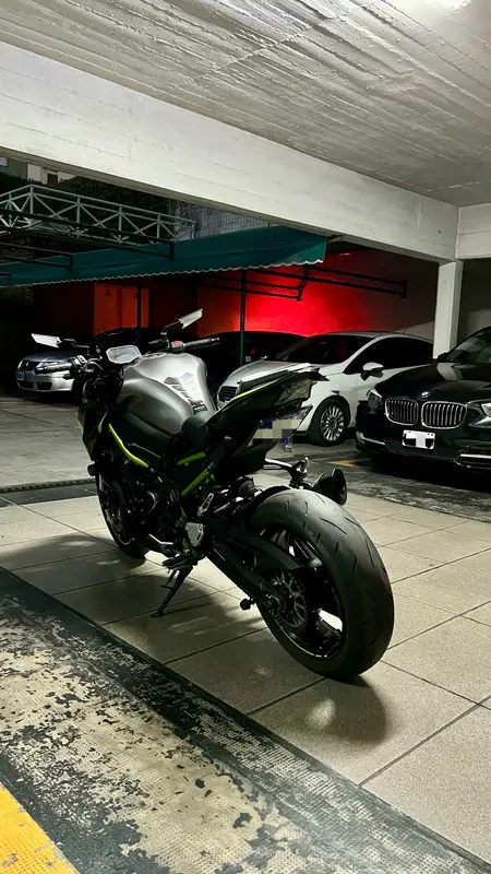 Mira esta publicación de Kawasaki Z 900 RS 2021 en Motordil