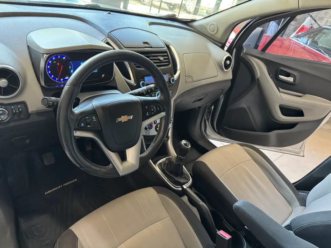 Mira esta publicación de Chevrolet Tracker 2015 en Motordil