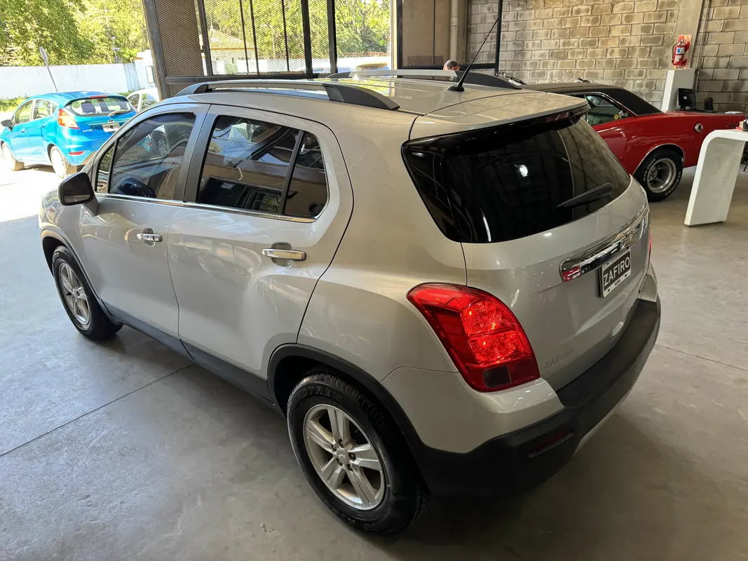 Mira esta publicación de Chevrolet Tracker 2015 en Motordil