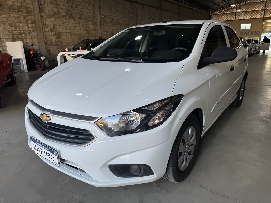 Mira esta publicación de Chevrolet Onix 2023 en Motordil