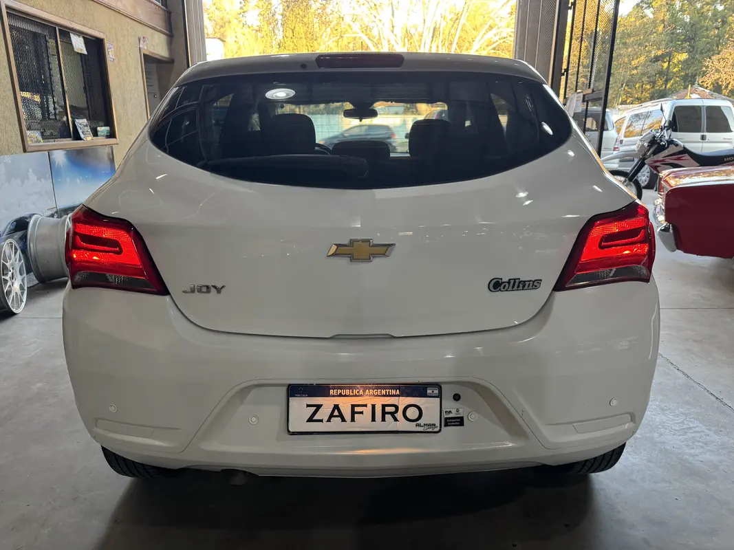 Mira esta publicación de Chevrolet Onix 2023 en Motordil