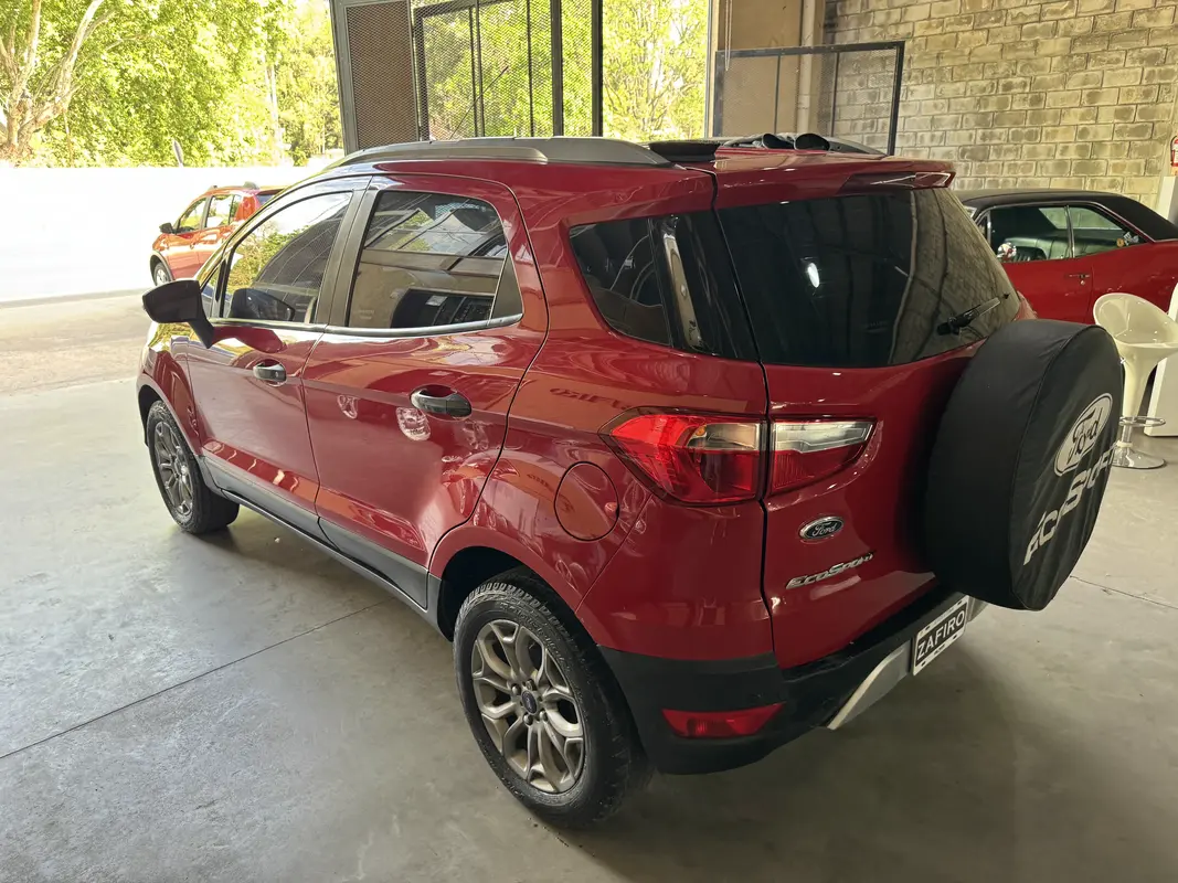 Mira esta publicación de Ford Eco Sport 2015 en Motordil