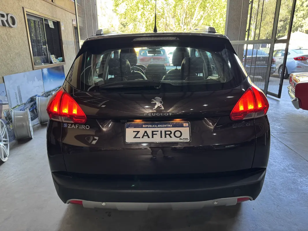 Mira esta publicación de Peugeot 2008 2017 en Motordil