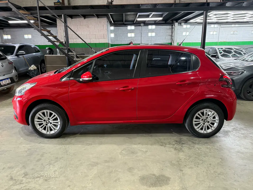 Mira esta publicación de Peugeot 208 2019 en Motordil