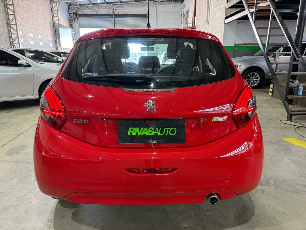 Mira esta publicación de Peugeot 208 2019 en Motordil
