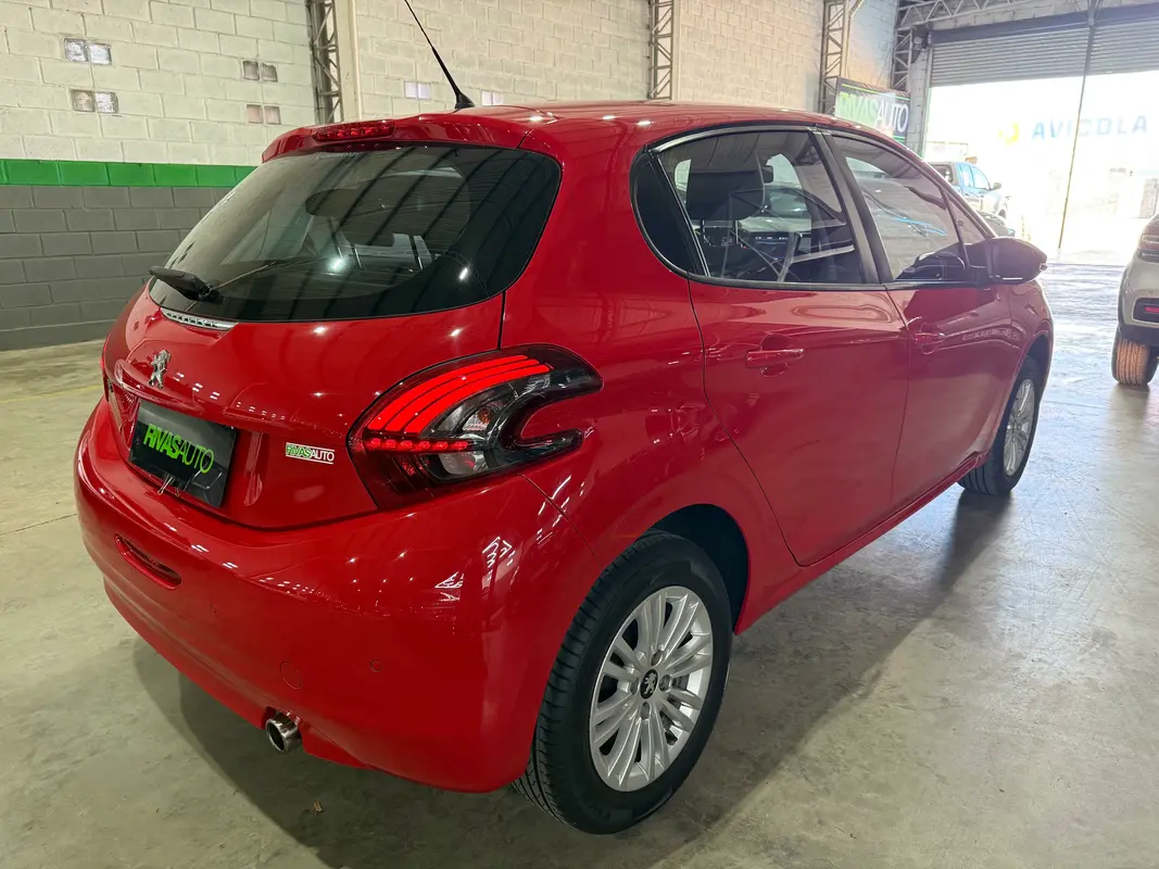 Mirá esta publicación de Peugeot 208