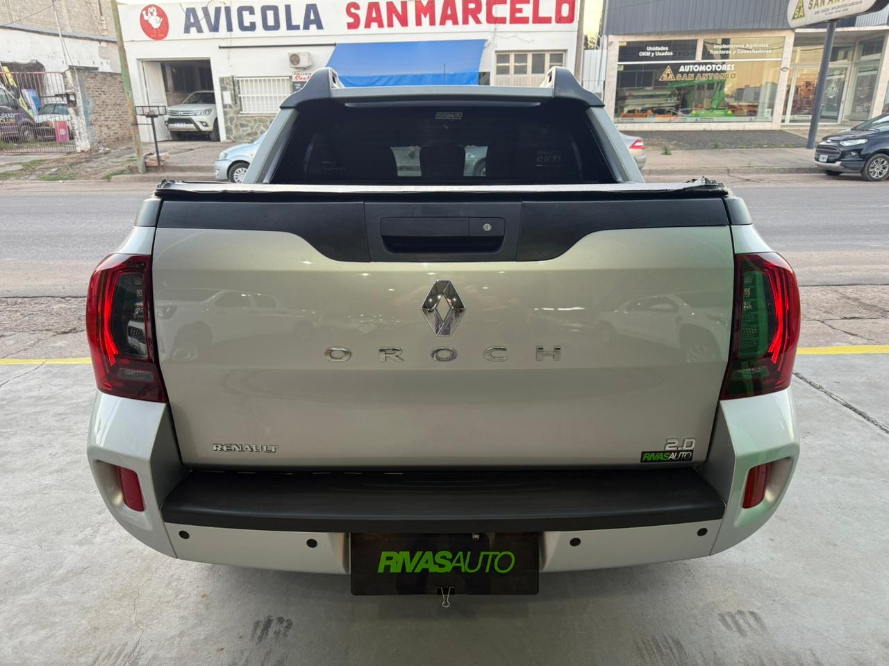 Mira esta publicación de Renault Oroch 2017 en Motordil