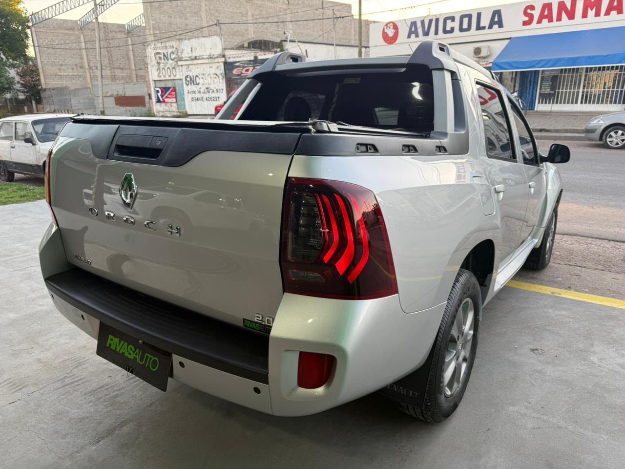 Mira esta publicación de Renault Oroch 2017 en Motordil