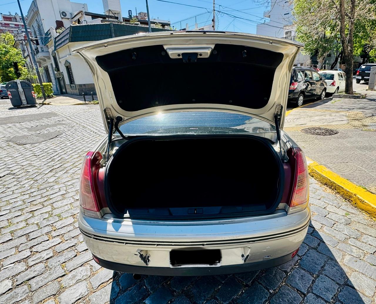 Mira esta publicación de Citroen C 4 2008 en Motordil